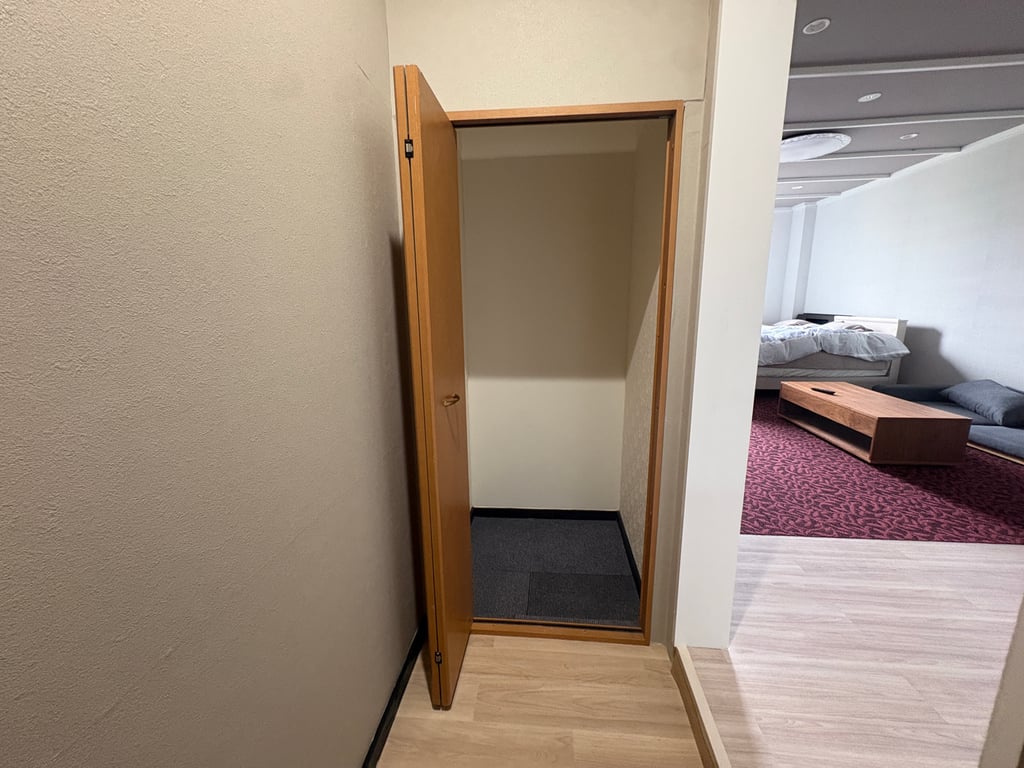 Room 207