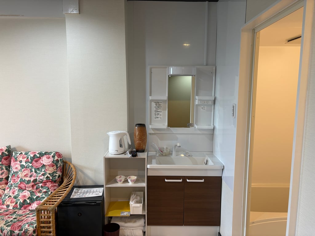 Room 208
